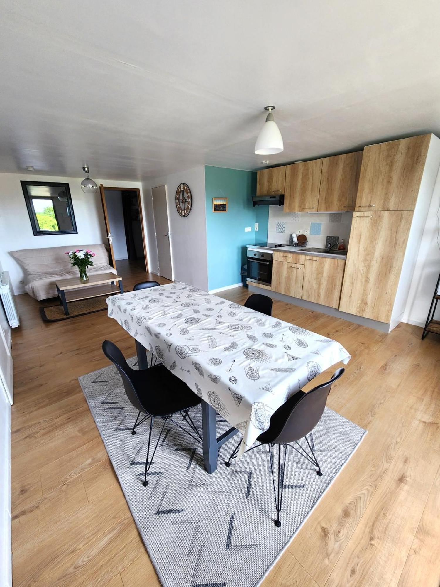Appartement Independant Dans Maison Au Calme Pugny-Chatenod Exteriér fotografie